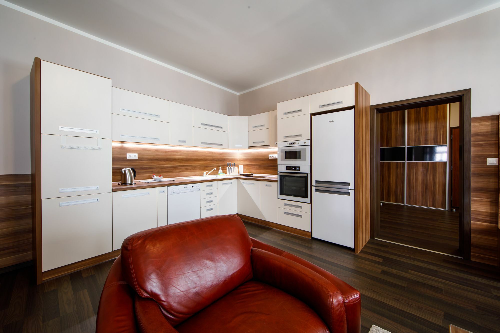 Aplend City Apartments Na Vrsku บราติสลาวา ภายนอก รูปภาพ